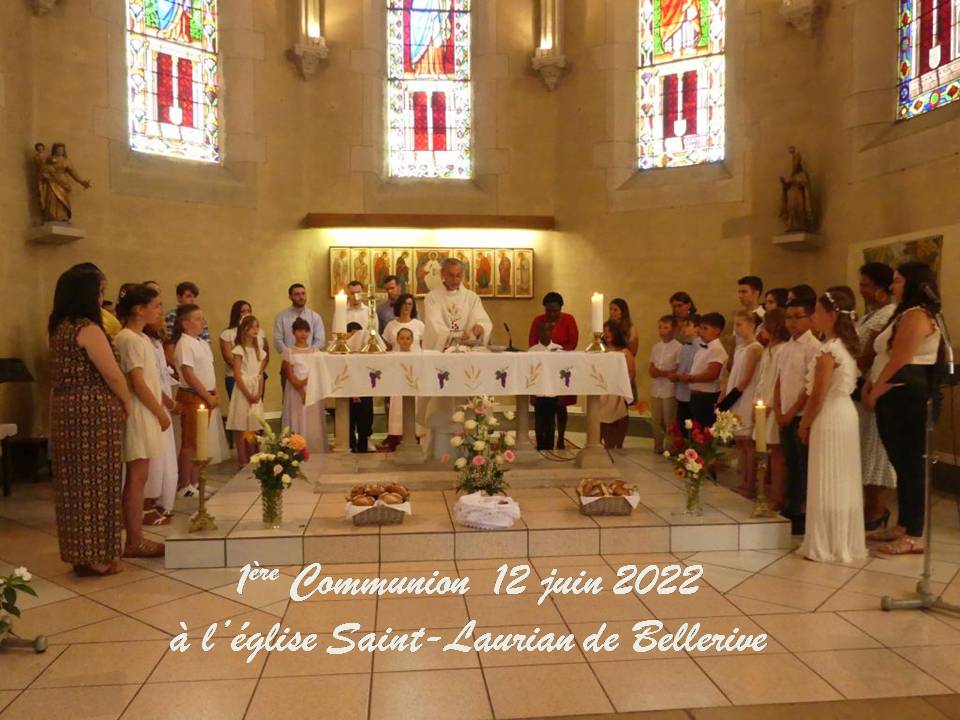 1ère Communion de 17 enfants le 12 juin 2022 en l'église de Bellerive